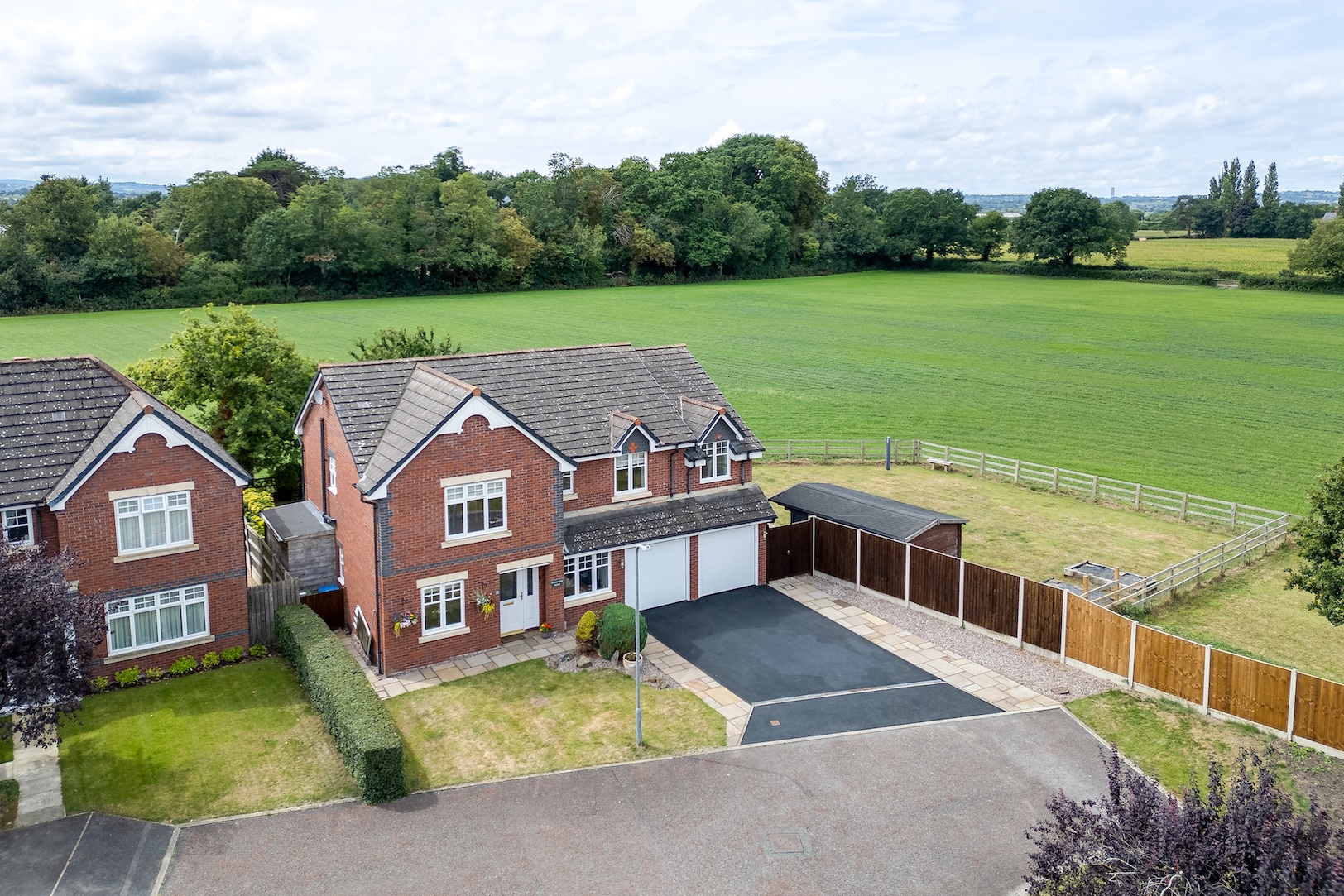 Beech Hollows, Rossett, LL12