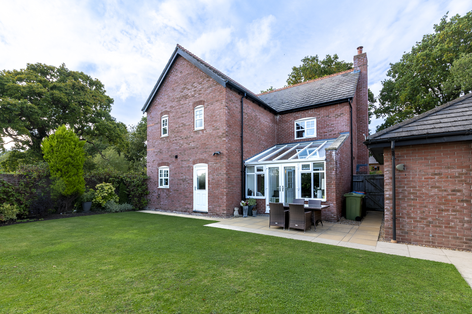 Granary Close, Milton Green, CH3