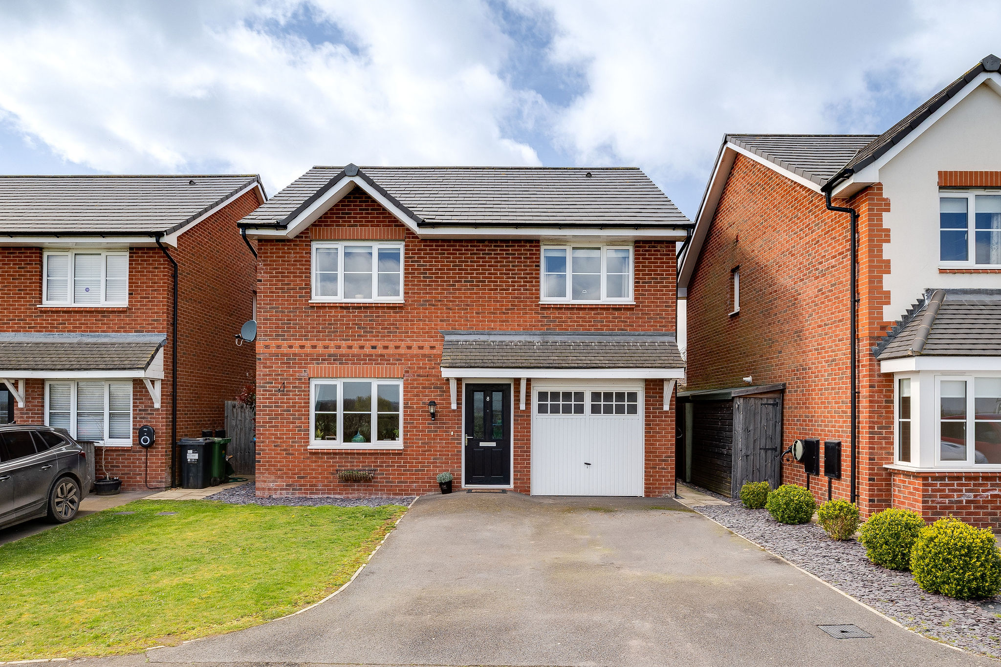 Strawberry Close, Farndon, CH3