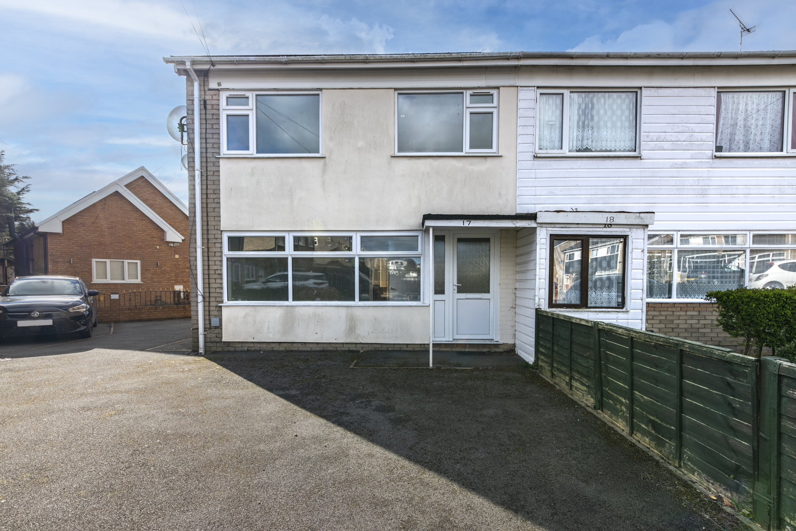 Maxwell Close, Coppa View, CH7