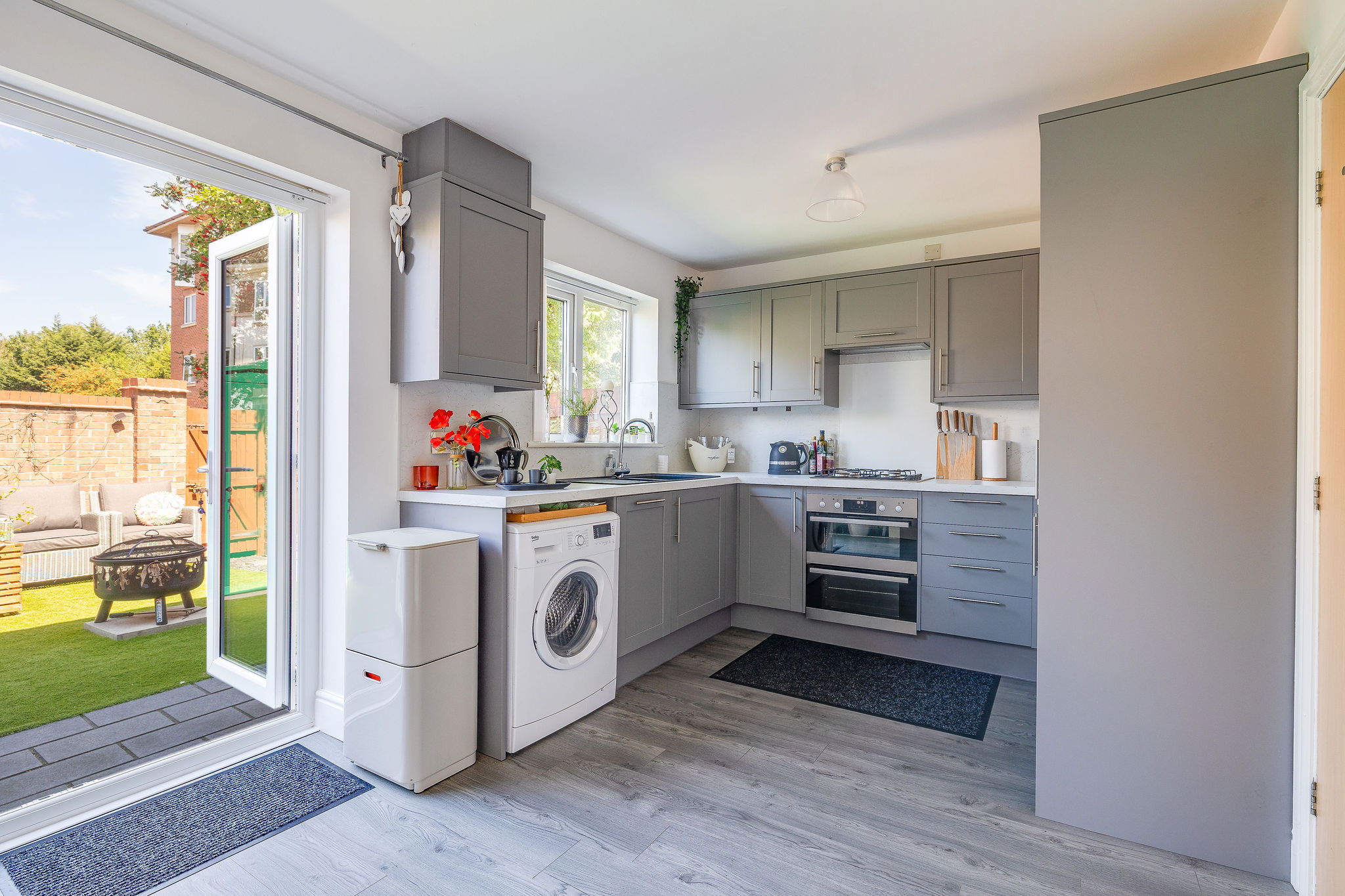 4J6A1256HDR-Edit49DuchessPlace.Highres.jpg
