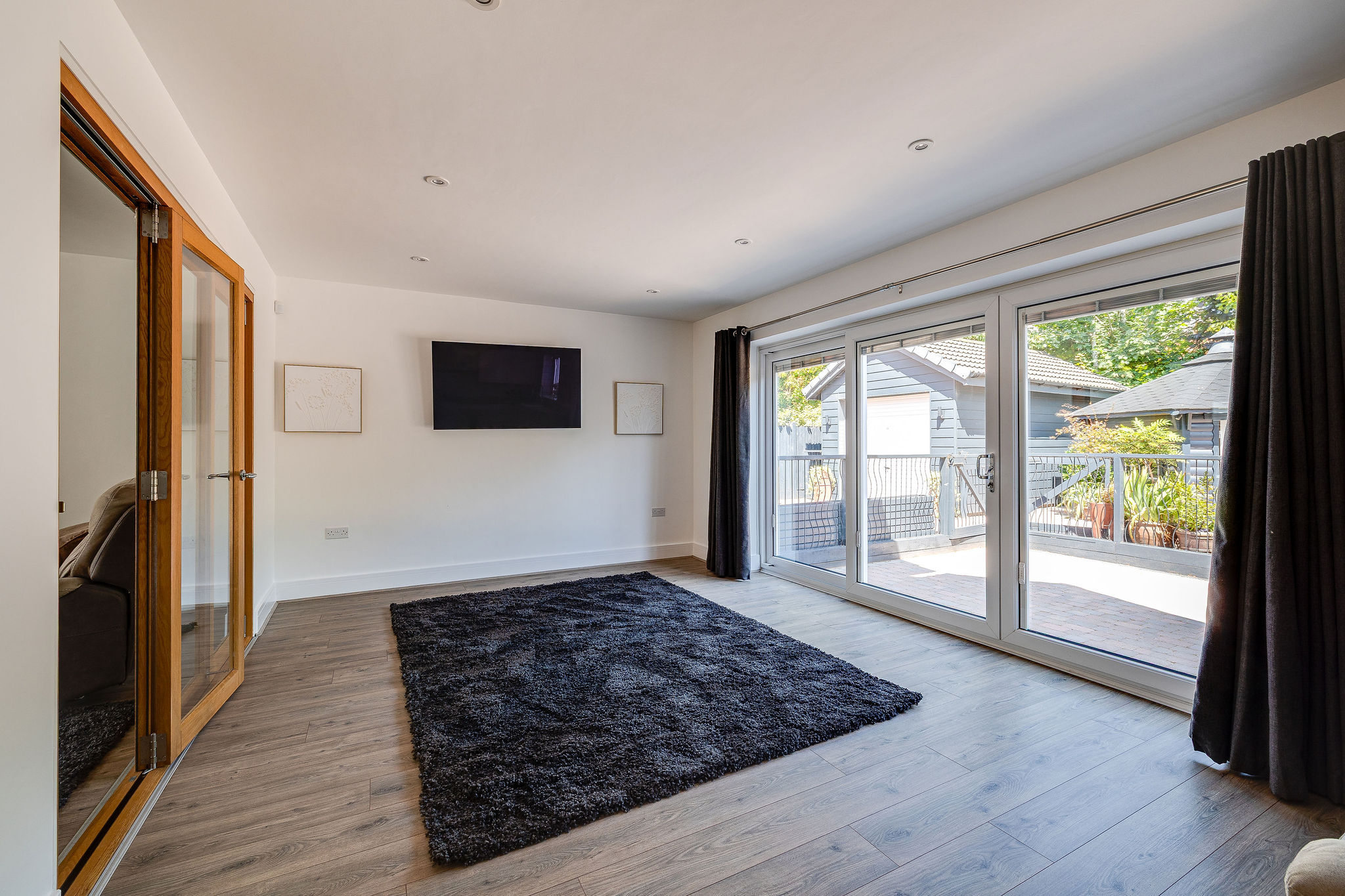 4J6A2817HDR28LakesideClose4J6A2817HDR.jpg