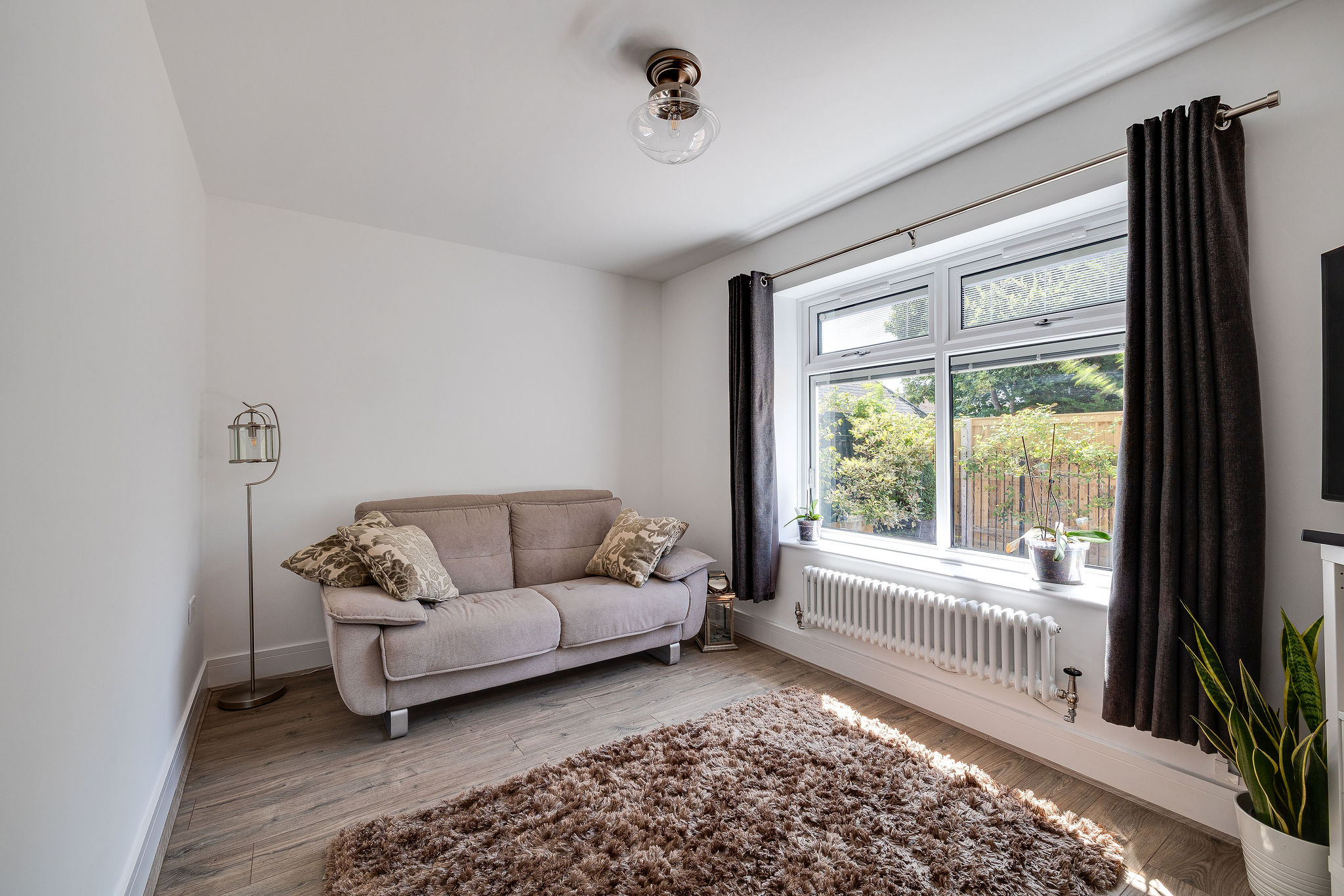 4J6A2847HDR28LakesideClose4J6A2847HDR.jpg